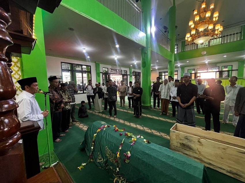 Berkhidmat Tanpa Batas, Ahmad Hasyim Hadrawi dan Jejak Pengabdian untuk Umat serta Kota Pontianak